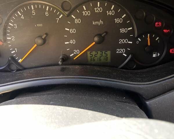 Красный Форд Фокус, объемом двигателя 1.8 л и пробегом 361 тыс. км за 2800 $, фото 13 на Automoto.ua