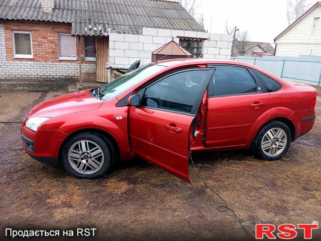 Красный Форд Фокус, объемом двигателя 1.6 л и пробегом 370 тыс. км за 4100 $, фото 1 на Automoto.ua