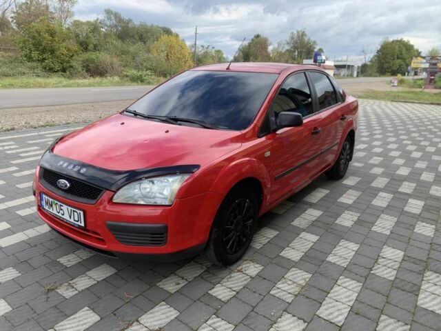 Красный Форд Фокус, объемом двигателя 1.4 л и пробегом 138 тыс. км за 2450 $, фото 2 на Automoto.ua