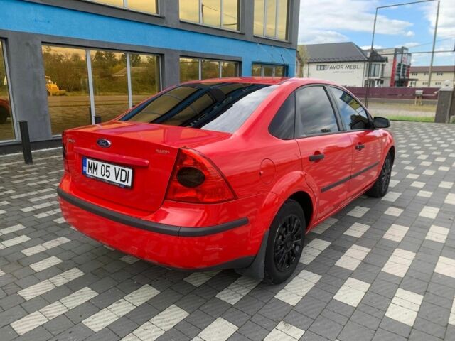 Красный Форд Фокус, объемом двигателя 1.4 л и пробегом 132 тыс. км за 2400 $, фото 4 на Automoto.ua