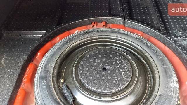 Красный Форд Фокус, объемом двигателя 2 л и пробегом 169 тыс. км за 7650 $, фото 67 на Automoto.ua