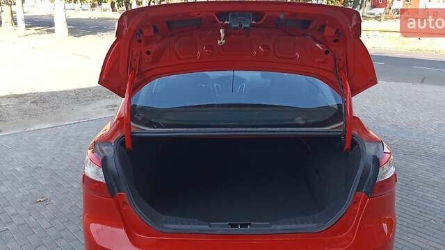 Красный Форд Фокус, объемом двигателя 2 л и пробегом 169 тыс. км за 7650 $, фото 65 на Automoto.ua