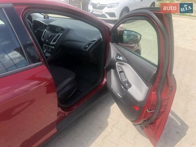 Красный Форд Фокус, объемом двигателя 2 л и пробегом 160 тыс. км за 6700 $, фото 13 на Automoto.ua