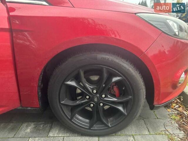 Красный Форд Фокус, объемом двигателя 2 л и пробегом 144 тыс. км за 7800 $, фото 17 на Automoto.ua