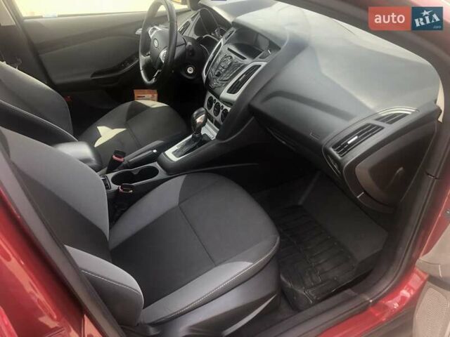 Красный Форд Фокус, объемом двигателя 2 л и пробегом 160 тыс. км за 6700 $, фото 12 на Automoto.ua