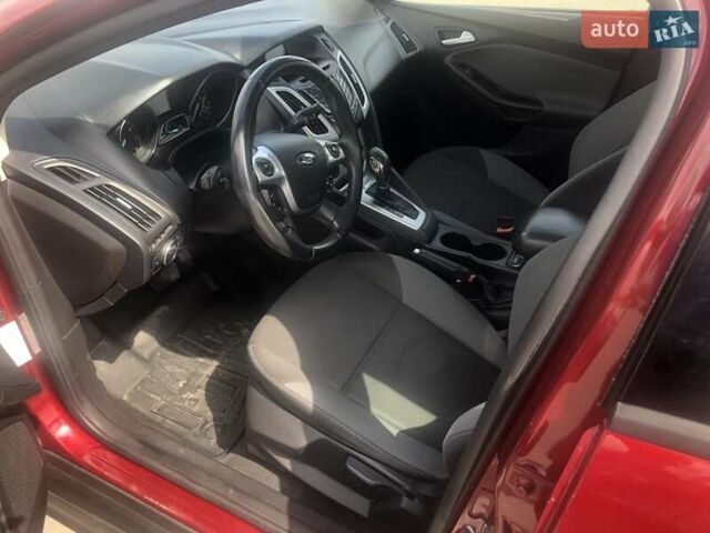 Красный Форд Фокус, объемом двигателя 2 л и пробегом 160 тыс. км за 6700 $, фото 10 на Automoto.ua