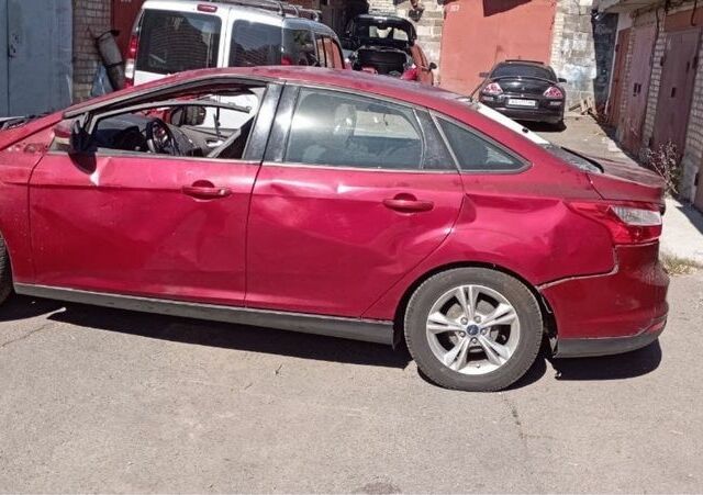 Червоний Форд Фокус, об'ємом двигуна 2 л та пробігом 160 тис. км за 2500 $, фото 3 на Automoto.ua