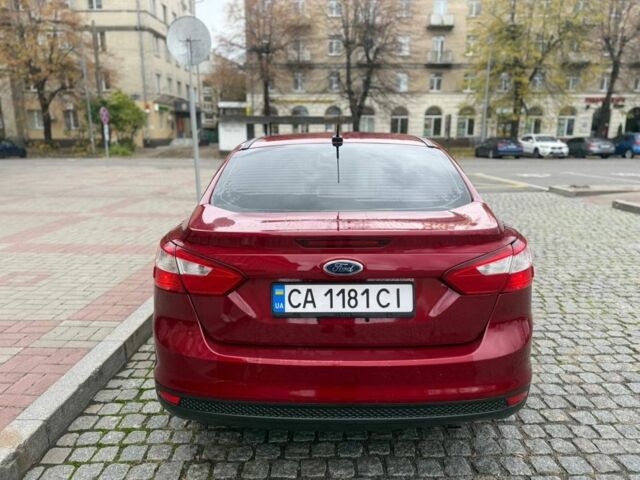 Форд Фокус 2013 у Черкасах на Automoto.ua Червоний Форд Фокус, об'ємом двигуна 2 л та пробігом 195 тис. км за 7200 $, фото 2 на Automoto.ua