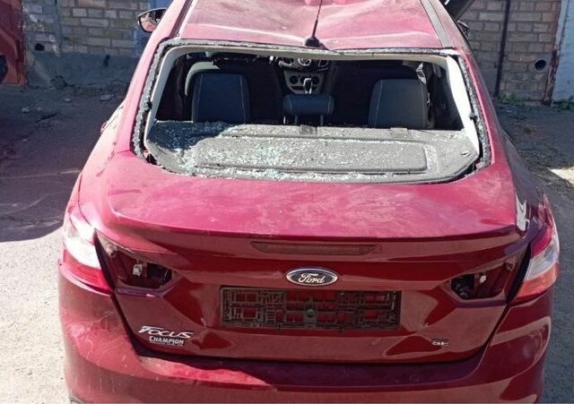 Червоний Форд Фокус, об'ємом двигуна 2 л та пробігом 160 тис. км за 2500 $, фото 1 на Automoto.ua