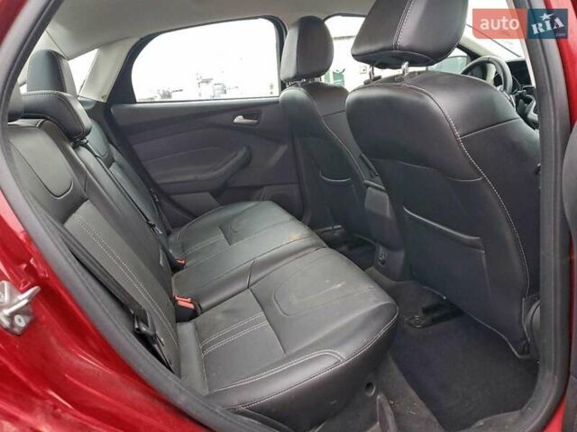 Красный Форд Фокус, объемом двигателя 2 л и пробегом 102 тыс. км за 999 $, фото 9 на Automoto.ua