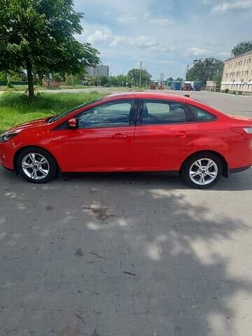 Красный Форд Фокус, объемом двигателя 2 л и пробегом 100 тыс. км за 7700 $, фото 6 на Automoto.ua