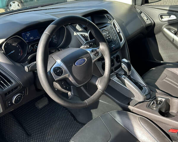 Червоний Форд Фокус, об'ємом двигуна 2 л та пробігом 165 тис. км за 7100 $, фото 17 на Automoto.ua