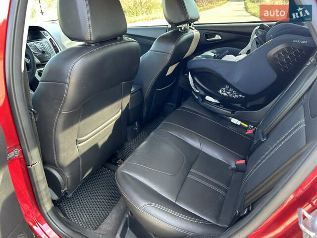 Червоний Форд Фокус, об'ємом двигуна 2 л та пробігом 165 тис. км за 7100 $, фото 23 на Automoto.ua