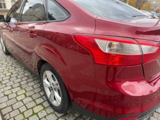 Форд Фокус 2013 у Черкасах на Automoto.ua Червоний Форд Фокус, об'ємом двигуна 2 л та пробігом 195 тис. км за 7200 $, фото 14 на Automoto.ua