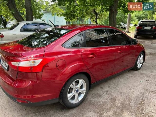 Красный Форд Фокус, объемом двигателя 2 л и пробегом 127 тыс. км за 7700 $, фото 2 на Automoto.ua