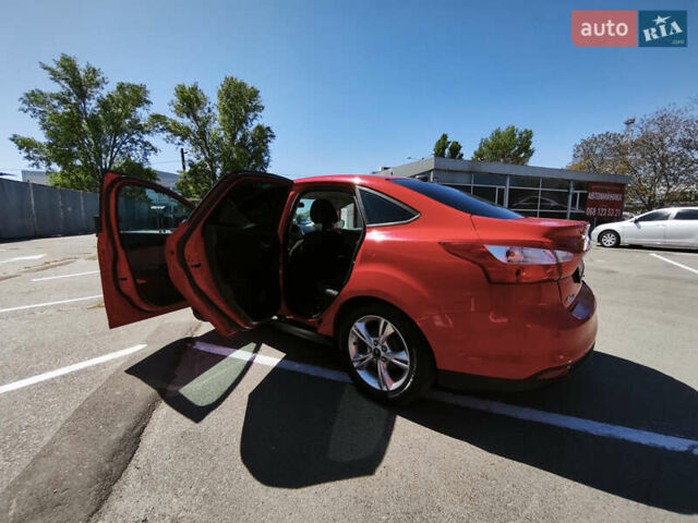 Форд Фокус 2013 у Одесі на Automoto.ua Червоний Форд Фокус, об'ємом двигуна 2 л та пробігом 140 тис. км за 7700 $, фото 16 на Automoto.ua
