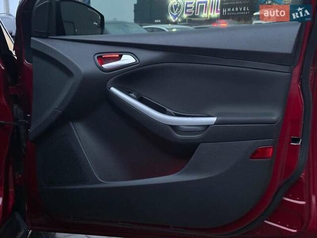 Червоний Форд Фокус, об'ємом двигуна 2 л та пробігом 166 тис. км за 7790 $, фото 32 на Automoto.ua