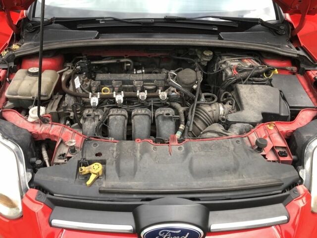 Красный Форд Фокус, объемом двигателя 2 л и пробегом 316 тыс. км за 6699 $, фото 16 на Automoto.ua