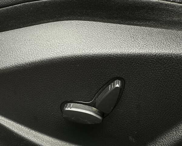 Красный Форд Фокус, объемом двигателя 2 л и пробегом 146 тыс. км за 8200 $, фото 17 на Automoto.ua