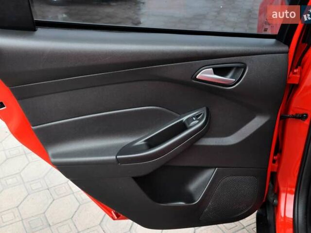 Червоний Форд Фокус, об'ємом двигуна 2 л та пробігом 207 тис. км за 6999 $, фото 19 на Automoto.ua