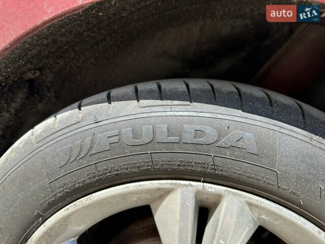 Красный Форд Фокус, объемом двигателя 2 л и пробегом 118 тыс. км за 7000 $, фото 9 на Automoto.ua