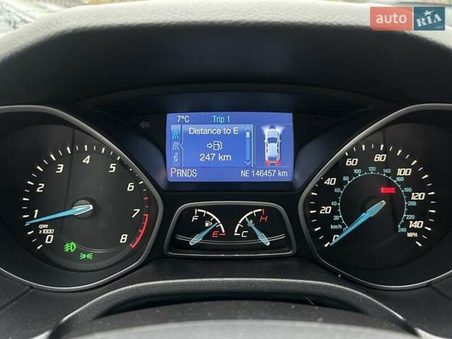 Красный Форд Фокус, объемом двигателя 2 л и пробегом 146 тыс. км за 8200 $, фото 14 на Automoto.ua