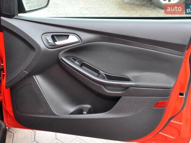 Червоний Форд Фокус, об'ємом двигуна 2 л та пробігом 207 тис. км за 6999 $, фото 26 на Automoto.ua