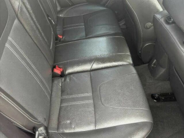 Красный Форд Фокус, объемом двигателя 2 л и пробегом 80 тыс. км за 3600 $, фото 9 на Automoto.ua