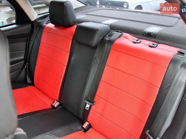 Червоний Форд Фокус, об'ємом двигуна 2 л та пробігом 207 тис. км за 6999 $, фото 21 на Automoto.ua