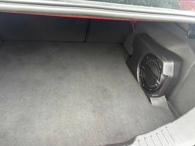 Червоний Форд Фокус, об'ємом двигуна 2 л та пробігом 89 тис. км за 8000 $, фото 10 на Automoto.ua