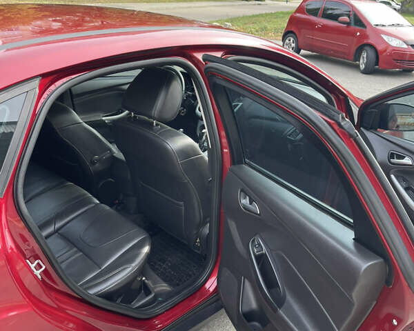 Красный Форд Фокус, объемом двигателя 2 л и пробегом 206 тыс. км за 6500 $, фото 8 на Automoto.ua