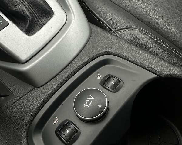 Красный Форд Фокус, объемом двигателя 2 л и пробегом 146 тыс. км за 8200 $, фото 13 на Automoto.ua