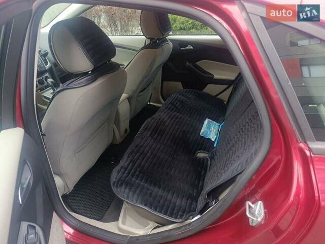 Красный Форд Фокус, объемом двигателя 2 л и пробегом 174 тыс. км за 7400 $, фото 4 на Automoto.ua