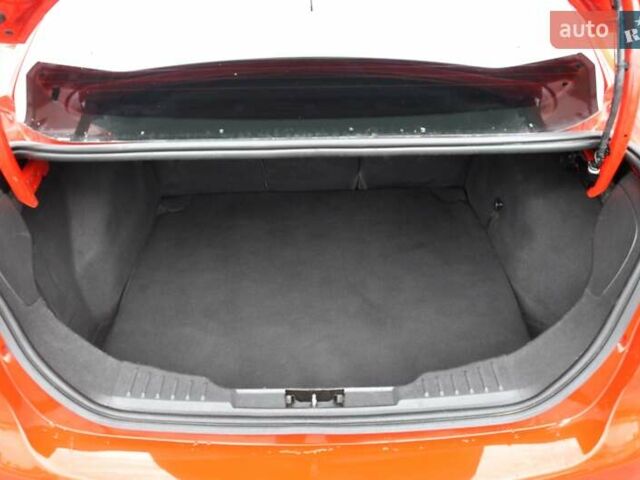 Червоний Форд Фокус, об'ємом двигуна 2 л та пробігом 207 тис. км за 6999 $, фото 22 на Automoto.ua