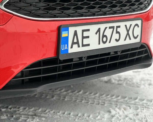 Червоний Форд Фокус, об'ємом двигуна 2 л та пробігом 125 тис. км за 8500 $, фото 19 на Automoto.ua