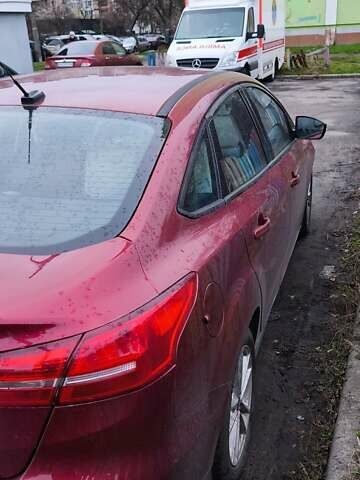 Красный Форд Фокус, объемом двигателя 2 л и пробегом 155 тыс. км за 7200 $, фото 5 на Automoto.ua