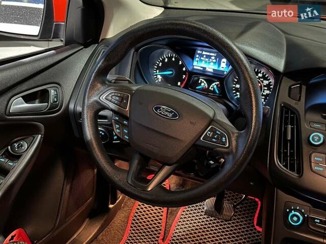Червоний Форд Фокус, об'ємом двигуна 2 л та пробігом 162 тис. км за 9490 $, фото 17 на Automoto.ua
