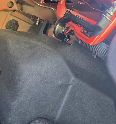 Червоний Форд Фокус, об'ємом двигуна 2 л та пробігом 162 тис. км за 9000 $, фото 15 на Automoto.ua