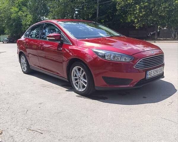 Червоний Форд Фокус, об'ємом двигуна 2 л та пробігом 126 тис. км за 8300 $, фото 1 на Automoto.ua
