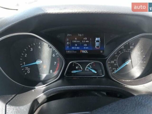 Червоний Форд Фокус, об'ємом двигуна 2 л та пробігом 145 тис. км за 7699 $, фото 9 на Automoto.ua