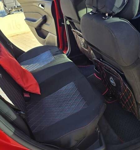 Червоний Форд Фокус, об'ємом двигуна 2 л та пробігом 162 тис. км за 9000 $, фото 13 на Automoto.ua