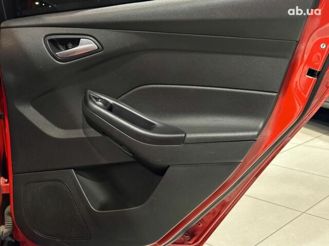 Червоний Форд Фокус, об'ємом двигуна 2 л та пробігом 162 тис. км за 9490 $, фото 13 на Automoto.ua