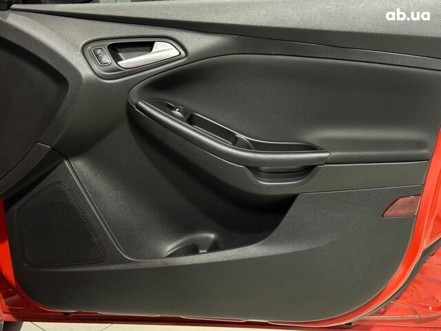 Червоний Форд Фокус, об'ємом двигуна 2 л та пробігом 162 тис. км за 9490 $, фото 18 на Automoto.ua