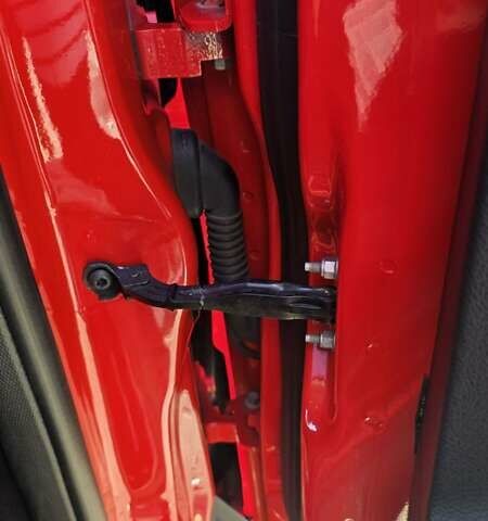 Червоний Форд Фокус, об'ємом двигуна 2 л та пробігом 162 тис. км за 9000 $, фото 27 на Automoto.ua