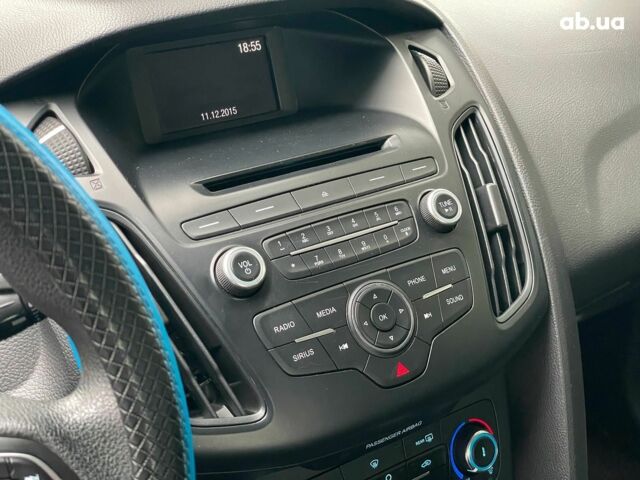 Красный Форд Фокус, объемом двигателя 2 л и пробегом 248 тыс. км за 6490 $, фото 16 на Automoto.ua