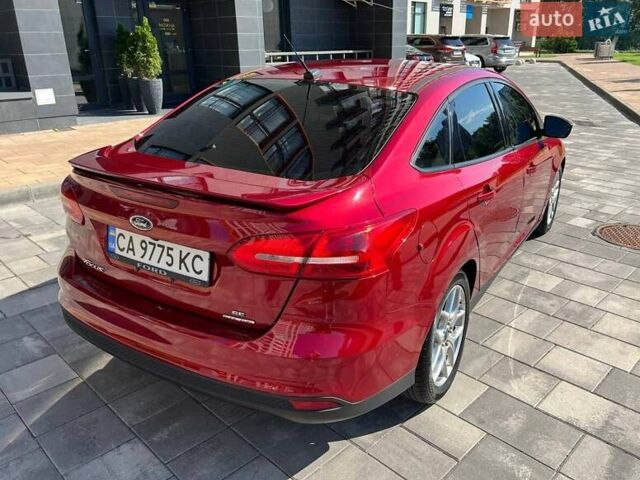 Красный Форд Фокус, объемом двигателя 2 л и пробегом 168 тыс. км за 8100 $, фото 4 на Automoto.ua