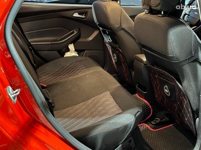 Червоний Форд Фокус, об'ємом двигуна 2 л та пробігом 162 тис. км за 9490 $, фото 12 на Automoto.ua