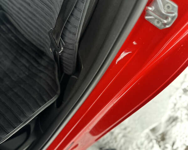 Червоний Форд Фокус, об'ємом двигуна 2 л та пробігом 125 тис. км за 8500 $, фото 46 на Automoto.ua