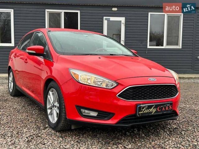 Красный Форд Фокус, объемом двигателя 2 л и пробегом 126 тыс. км за 7700 $, фото 1 на Automoto.ua