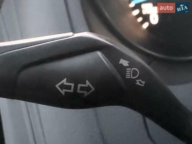 Форд Фокус 2015 у Одесі на Automoto.ua Червоний Форд Фокус, об'ємом двигуна 2 л та пробігом 123 тис. км за 8700 $, фото 20 на Automoto.ua